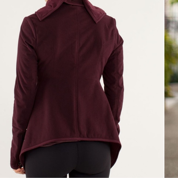 Lululemon Presence of Mind Fleece Wrap Bordeaux - Picture 6 of 8